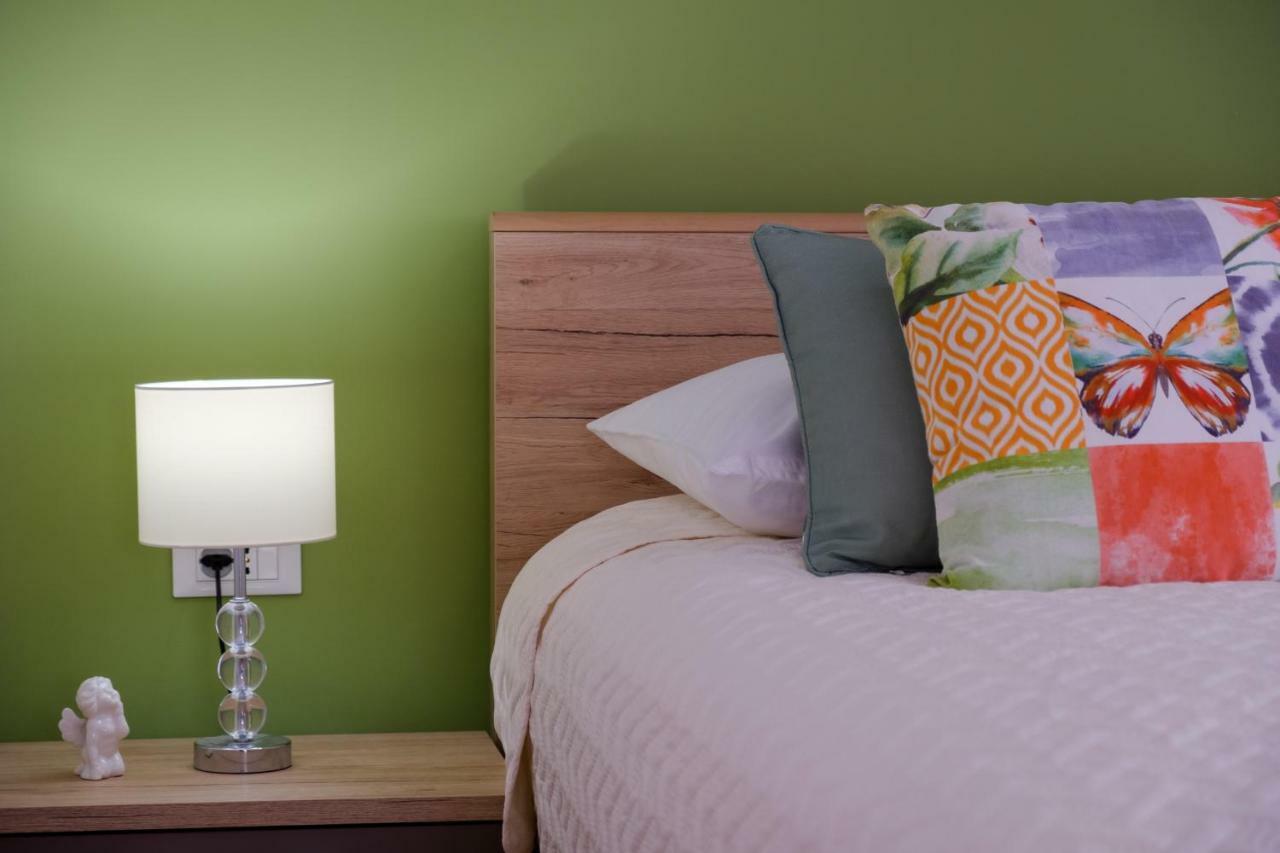 קרס Apartments Eva מראה חיצוני תמונה