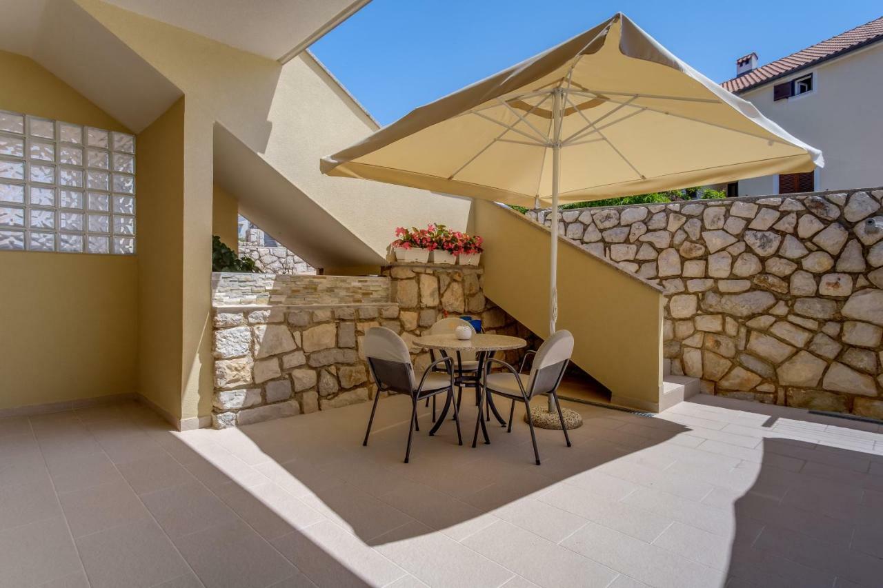 קרס Apartments Eva מראה חיצוני תמונה