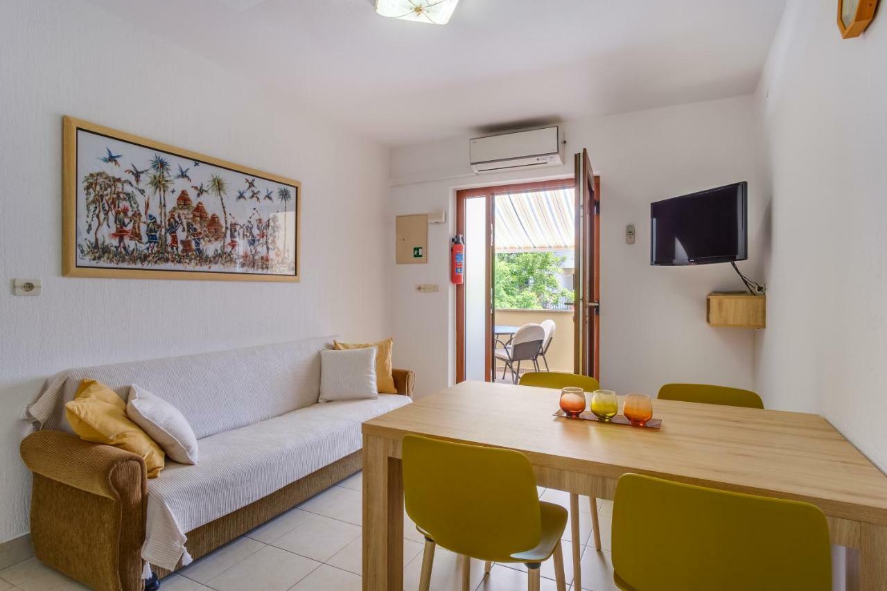 קרס Apartments Eva מראה חיצוני תמונה